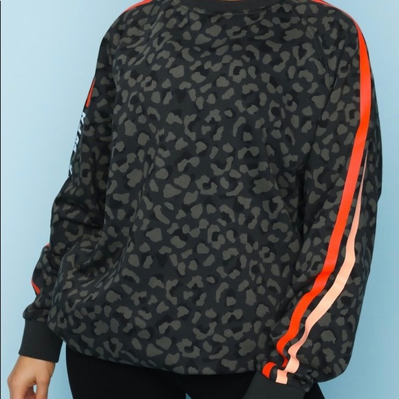 White Fox Boutique Tops - NWT White Fox Sarah’s Day Camo Oversized Sweater